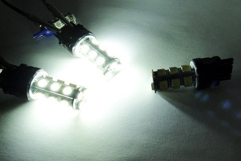 2 pieces of 18 high power SMD LED 182 3156 P27W 180 3157 3057 P27/7W Light bulb White