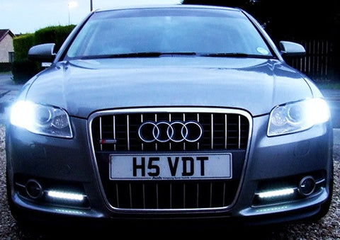 2 pieces of 18 High Power SMD LED PY21W 581 BAU15s Light bulb white