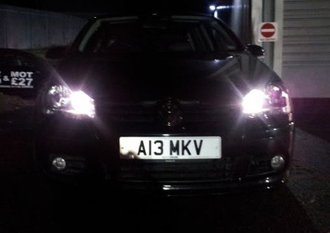 2 pieces of 18 High Power SMD LED PY21W 581 BAU15s Light bulb white