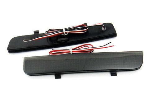 2x LED Bumper Reflector Black Smoked lens Tail Brake Light Red Land Rover L322 Range Rover LR2