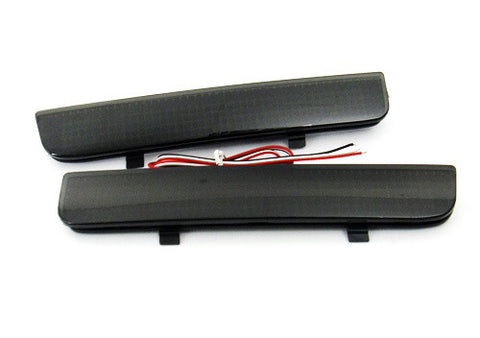 2x LED Bumper Reflector Black Smoked lens Tail Brake Light Red Land Rover L322 Range Rover LR2