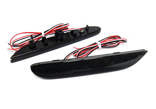 2x LED Bumper Reflector Assembly Black Smoked lens Tail Brake Light Red 2014+ Nissan Qashqai Pathfinder Q30 Q50