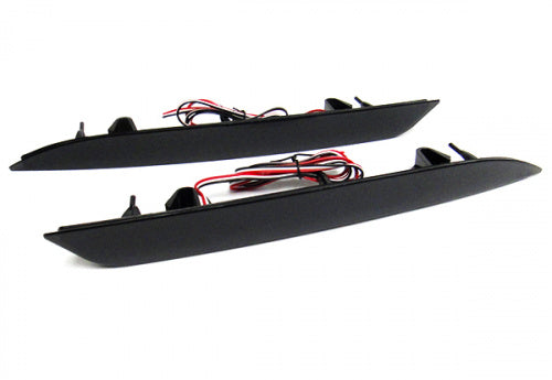 2x LED Bumper Reflector Assembly Black Smoked Lens Tail Brake Light Red Opel Vauxhall Astra J HB