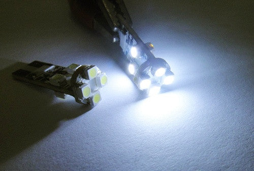 2 pieces of 8 SMD LED No Error T10 168 194 2825 501 W5W wedge light bulb white