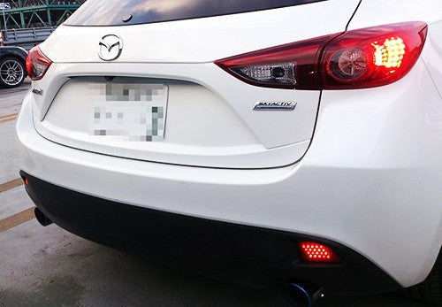 2x LED Bumper Reflector Assembly Red lens Tail Brake Light Red 2014-up Axela Mazda 3 Hatchback 5D