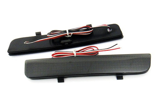 2x LED Bumper Reflector Black Smoked lens Tail Brake Light Red Land Rover L322 Range Rover LR2